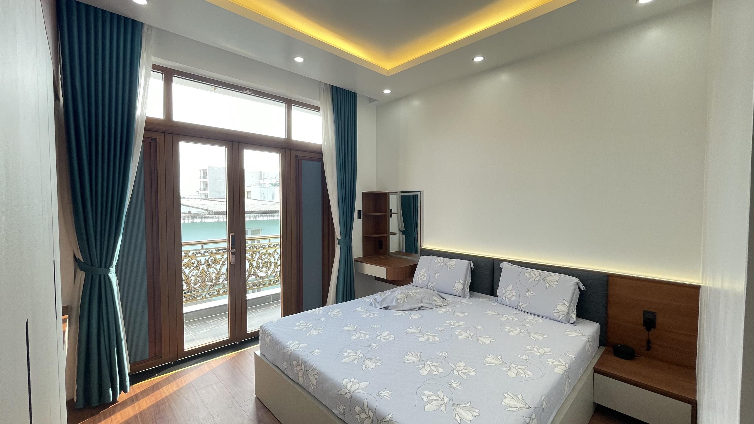 Nhà Phố Tân Phú