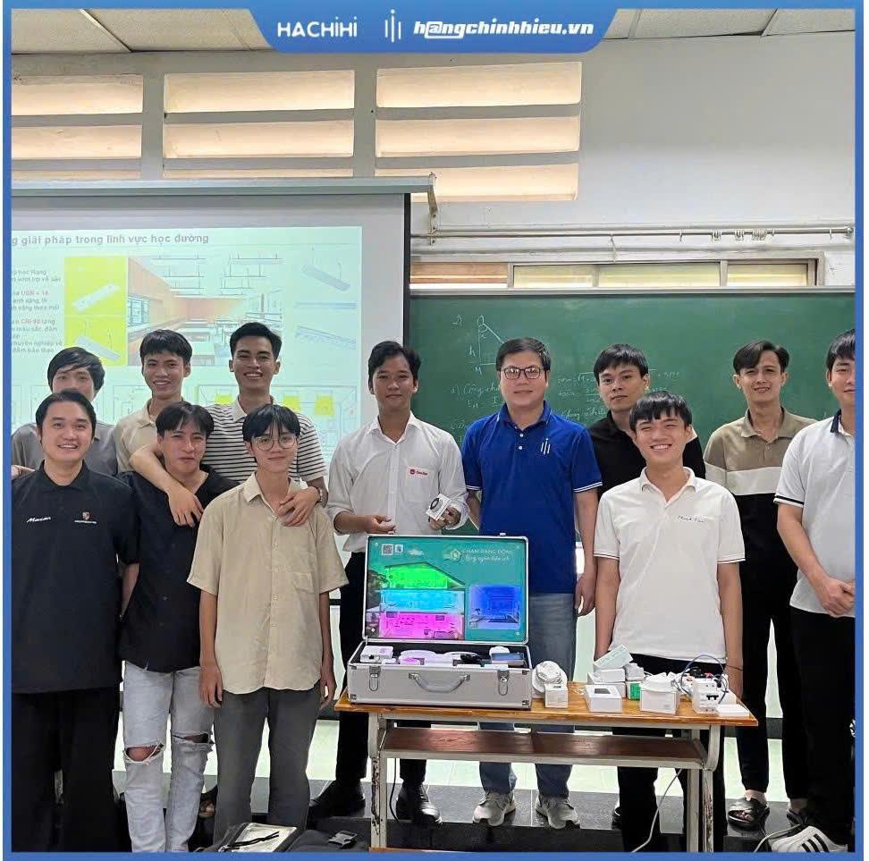 Buổi dự giảng và trình bày giải pháp “Nhà thông minh & Chiếu sáng học đường” tại Trường Đại học Giao thông Vận tải TP. Hồ Chí Minh